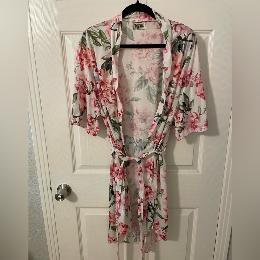 Lightweight floral robe